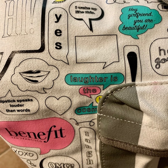 Benefit Backpack - Picture 2 of 6